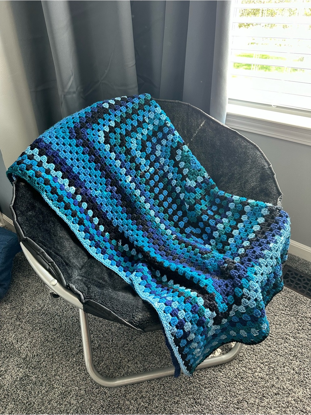 Handmade Blue Ombre Crochet Throw Blanket - Cozy Home Bedding